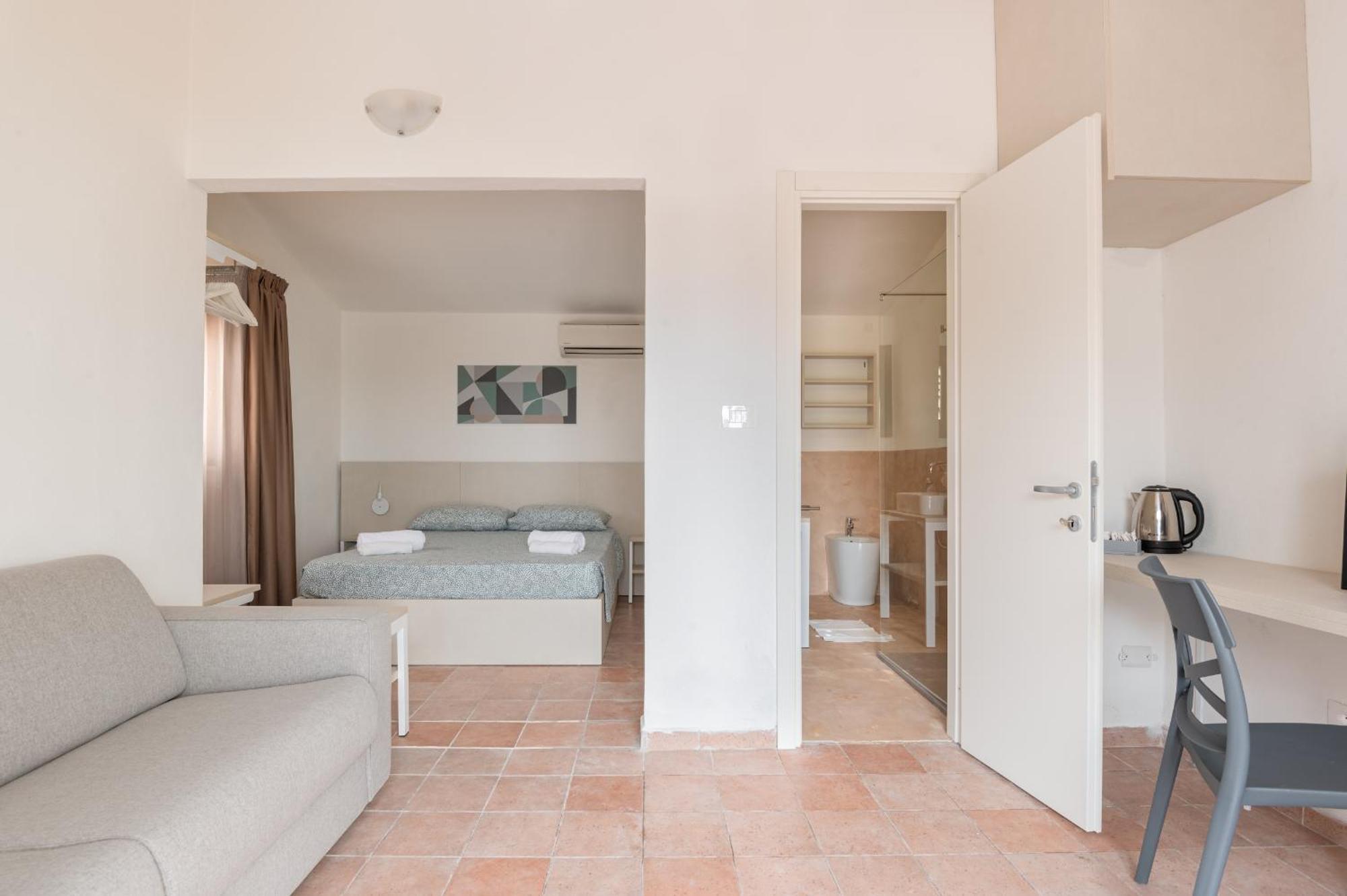 Q Hotel 4*
